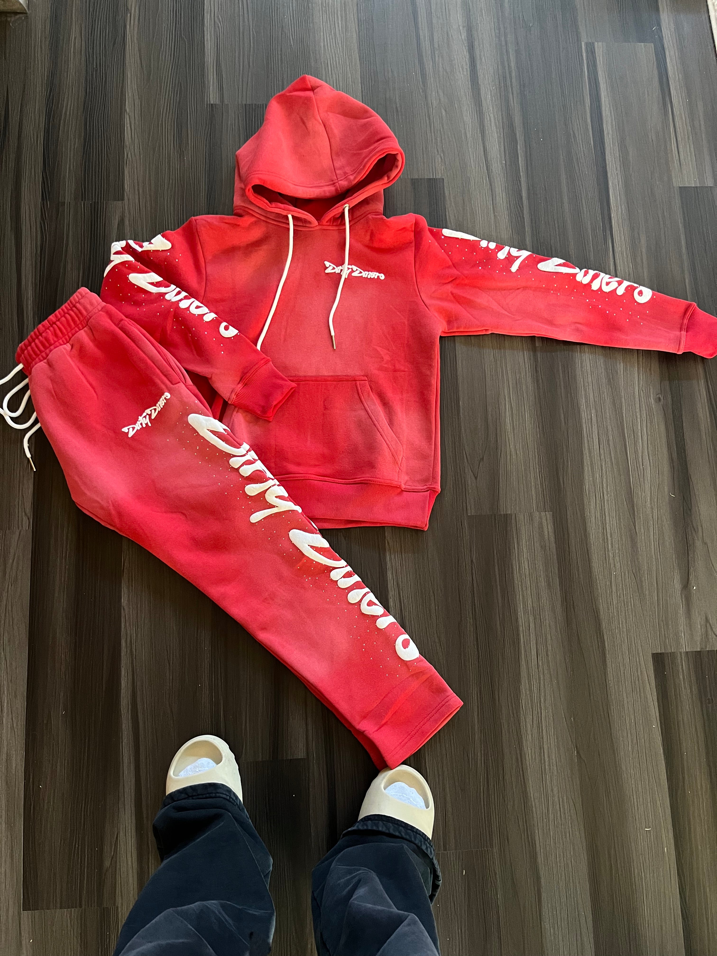 Dinero Signature Red Set